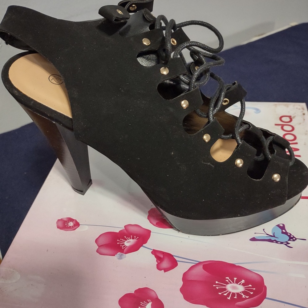 Platform heels